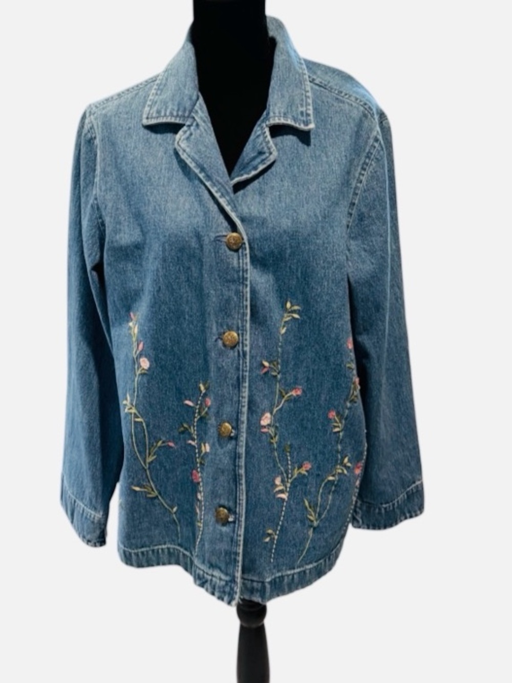 Vintage Classic Elements Women's Blue Embroidered Denim Jacket Medium